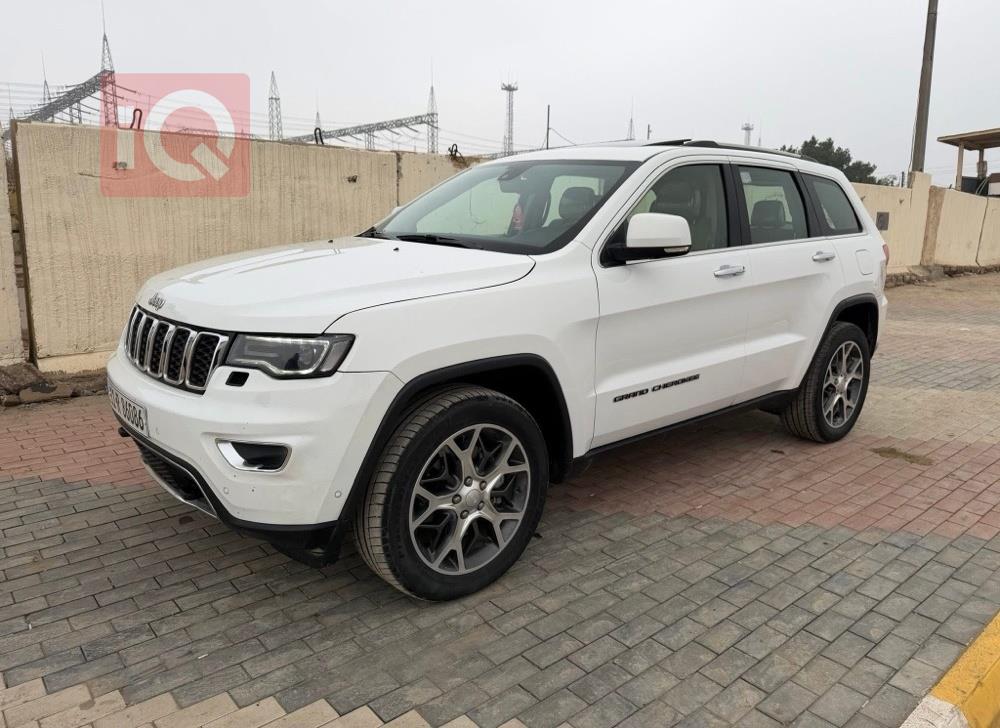 جيب جراند شيروكي